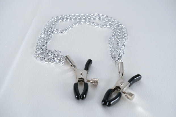 Nipple Clamps With Triple Chain